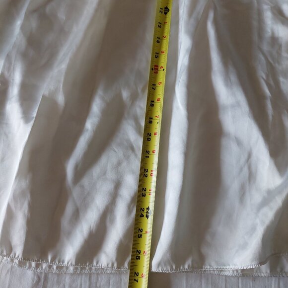 Marks & Spencer Lightweight Nylon Half Slip Skirt White Lace Trim, Size L - Picture 4 of 4